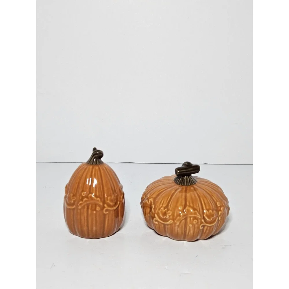 Ceramic Pumpkin Salt and Pepper Shakers Set Fall Thanksgiving Harvest Decor